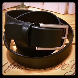 Perry Ellis Portfolio Leather Belt